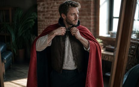 découvrez notre tutoriel facile pour créer une cape colorée et transformez-vous en un instant avec un déguisement original et amusant.